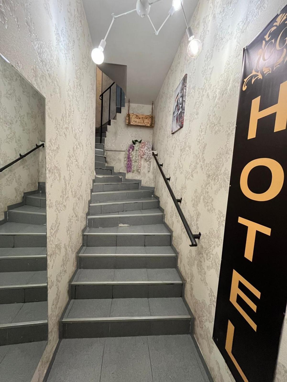 Hotel G&G Tbilisi Exteriör bild